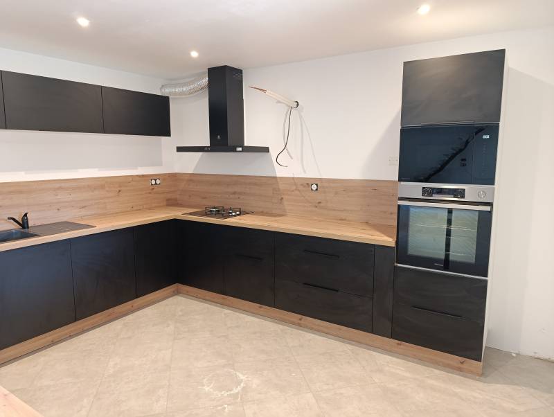 Réalisation d'une cuisine à Saint-Ambroix.