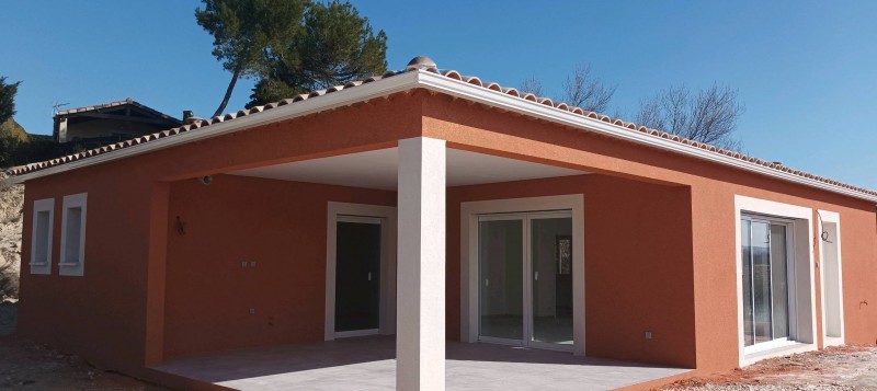 Pose de gouttières aluminium à Saint Sauveur de Cruzières, proche Barjac.