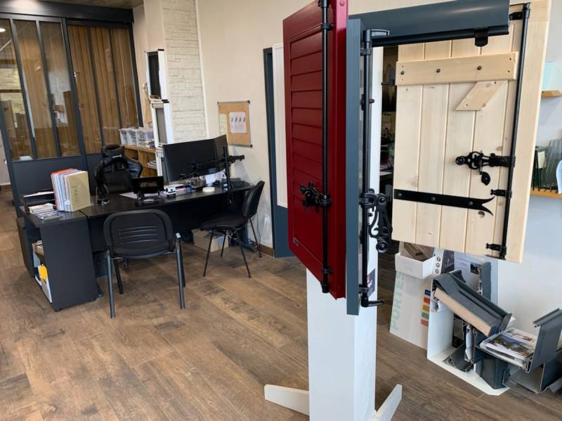 Spécialiste dans la pose de menuiseries bois Alès dans le Gard